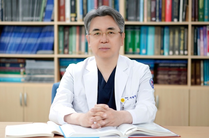 [익산=뉴시스] 강명수 기자 =원광대학교병원은 제20대 병원장에 서일영(비뇨의학과) 교수가 선임됐다고 25일 밝혔다. (사진 =원광대학교병원 제공) 2022.02.25. photo@newsis.com *재판매 및 DB 금지