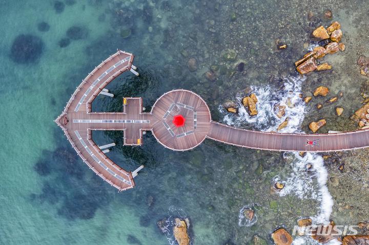 포항 '이가리닻전망대'