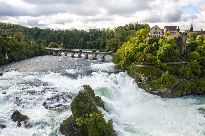 [서울=뉴시스]스위스 라인폭포 (사진 = 스위스관광청) 2022.2.28. photo@newsis.com&nbsp;&nbsp; *재판매 및 DB 금지