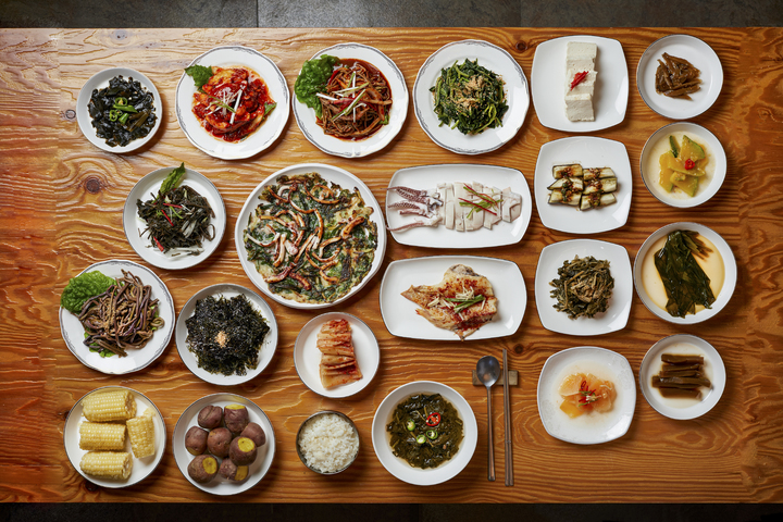 [안동=뉴시스] 울릉 산마을 식당의 산채정식. (사진=경북도 제공) 2022.03.02 *재판매 및 DB 금지