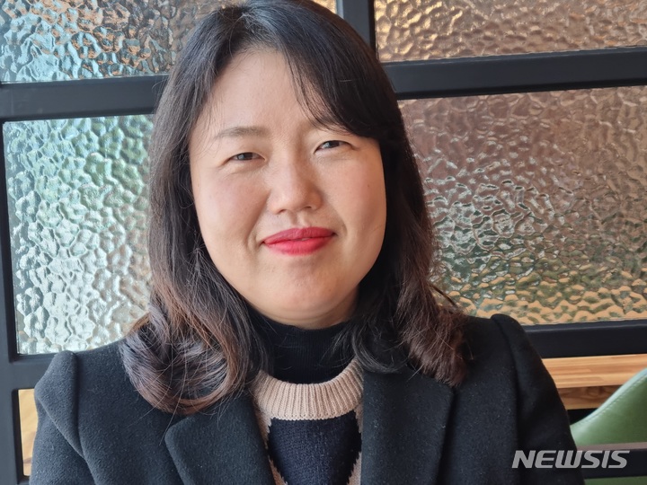  남곡초등학교 행정실장 정미현 사무관.