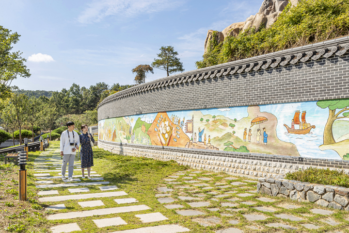 삼국유사테마파크 천지인 신화길 (사진=군위군 제공) *재판매 및 DB 금지