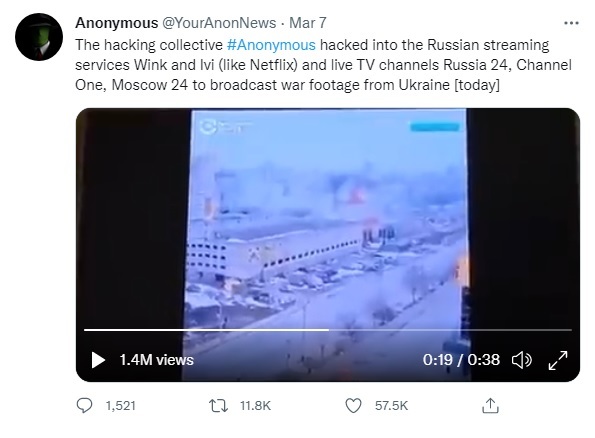 [서울=뉴시스] 국제 해커 단체 어나니머스는 7일(현지시간) 소셜미디어(SNS)를 통해 러시아 국영 TV를 해킹하고 우크라이나 전쟁 장면을 송출했다고 밝혔다. (출처 : 어나니머스 공식 트위터) 2022.03.08. *재판매 및 DB 금지