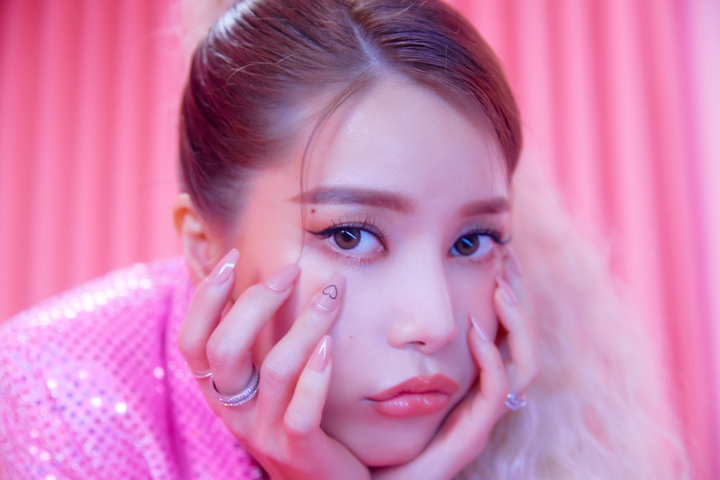 [서울=뉴시스] 마마무 솔라. 2022.03.16. (사진 = RBW 제공) photo@newsis.com *재판매 및 DB 금지