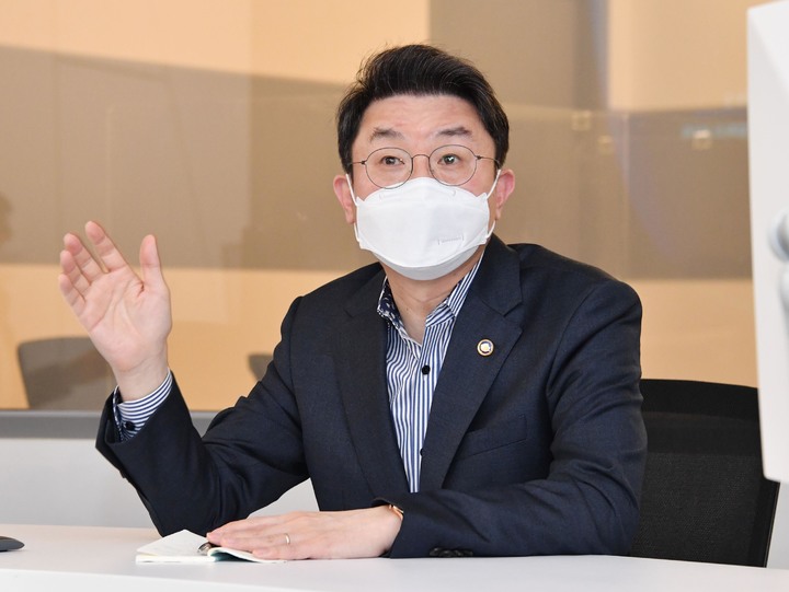 [서울=뉴시스] 이억원 기획재정부 차관. (사진=기획재정부 제공) 2022.03.16. photo@newsis.com *재판매 및 DB 금지