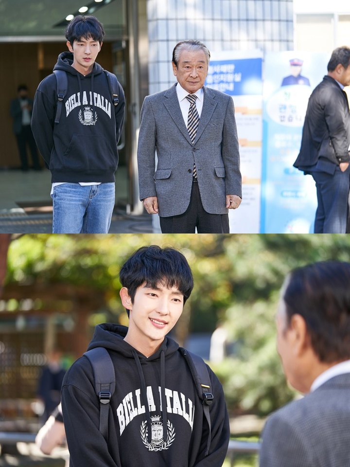 [서울=뉴시스] '어게인 마이 라이프' 배우 이준기, 이순재. 2022.03.17.(사진=삼화네트웍스, 크로스픽쳐스 제공) photo@newsis.com*재판매 및 DB 금지 *재판매 및 DB 금지