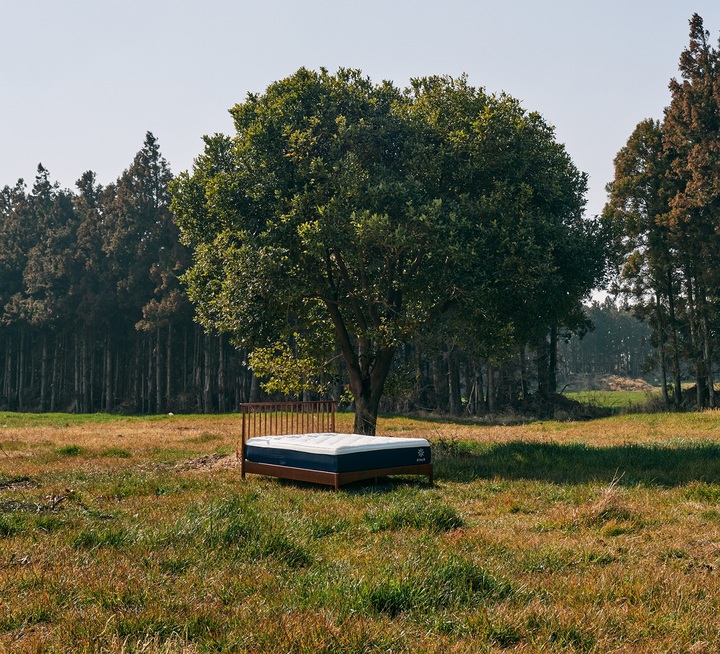 [서울=뉴시스] 여행을 테마로 한 ‘내가 꿈꾸는 공간, 지누스’ 캠페인. (사진=지누스 제공) 2022.3.19. photo@newsis.com *재판매 및 DB 금지
