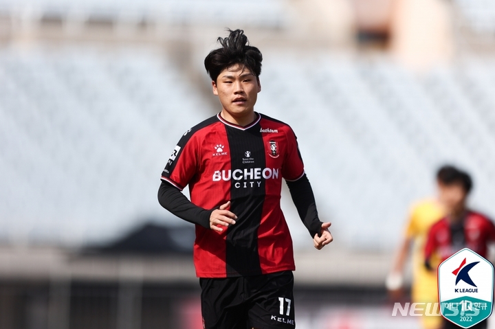 [서울=뉴시스]프로축구 부천FC 김규민 (사진 = 프로축구연맹 제공)