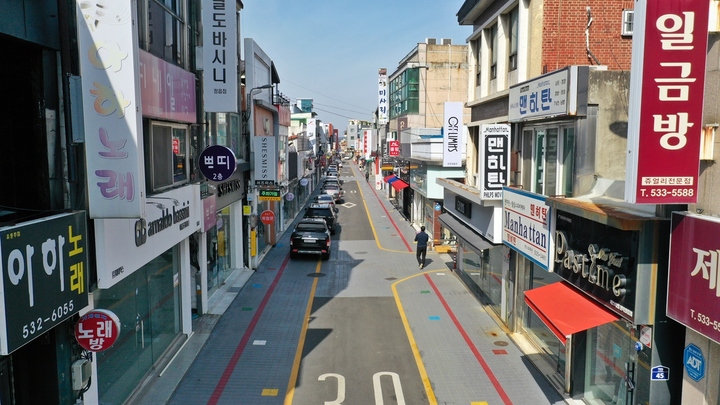 간판개선사업이 추진될 예정인 정읍 새암로 구도심. *재판매 및 DB 금지