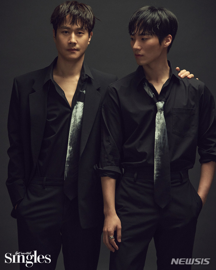 [서울=뉴시스] 정우·이홍내 화보 . 2022.03.22. (사진 = 싱글즈 제공 ) photo@newsis.com*재판매 및 DB 금지