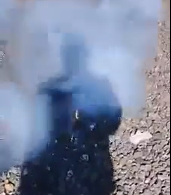 올렉시 빌로시츠키 키이우(키예프) 경찰 부국장은 22일(현지시간) 자신의 SNS에 동영상을 게시하며 러시아가 도네츠크주 크라마토르스크에서 백린탄을 사용했다고 주장했다. (사진출처=빌로시츠키 부국장 트위터) *재판매 및 DB 금지