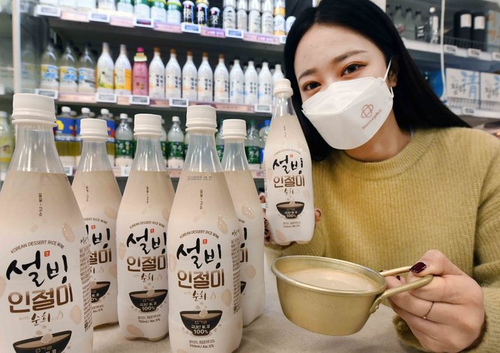 홈플러스, 고소한 '설빙 인절미순희' 막걸리 판매