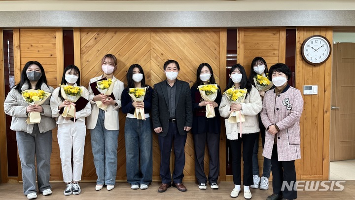 [전주=뉴시스]윤난슬 기자 = 전북대학교가 창의융복합 인재 양성을 위해 마련한 '학생 자기설계 공모전'이 학생들의 아이디어를 현실에서 실행할 수 있도록 도와 큰 호응을 얻고 있다.(사진=전북대 제공)