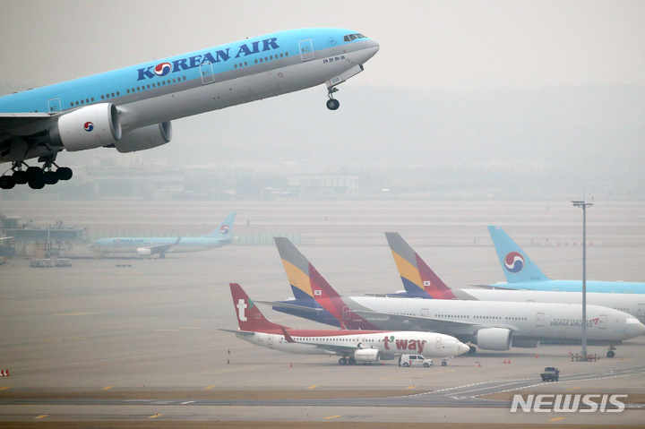 항공업계, 1분기도 양극화…LCC, 엔데믹 전환에 실적 개선 기대