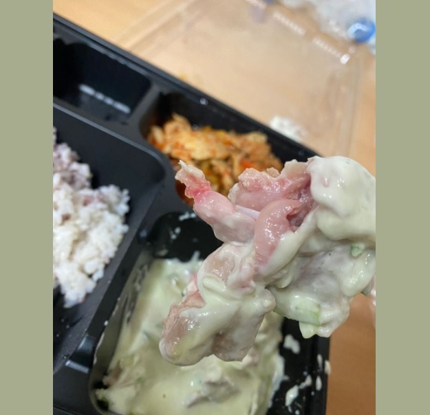 [서울=뉴시스] 육군사관학교 닭가슴살. 2022.03.27. (사진=육군훈련소 대신 전해드립니다 페이스북 계정 갈무리) *재판매 및 DB 금지