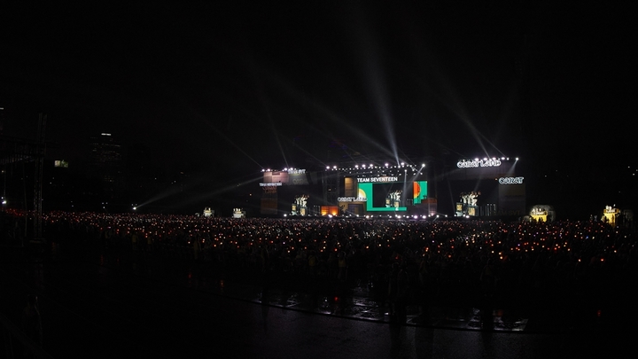 [서울=뉴시스] 세븐틴. 2022.03.27. (사진 = 플레디스 엔터테인먼트 제공) photo@newsis.com *재판매 및 DB 금지