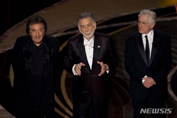 [94회 아카데미]윤여정의 배려와 윌 스미스의 급발진