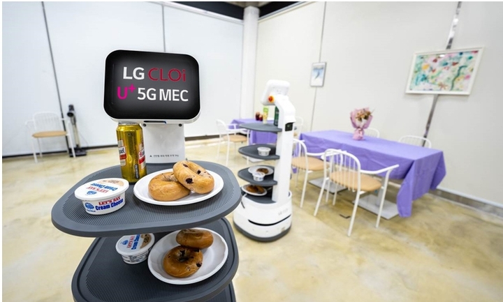 '로봇'에 꽂힌 통신 3사