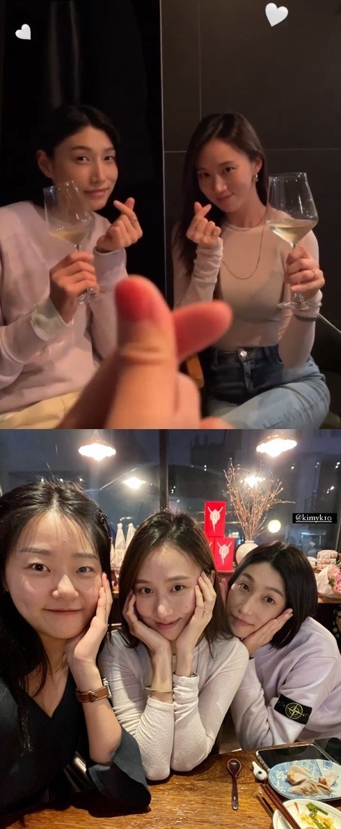 [서울=뉴시스] 김연경, 고성희, 강승현 2021.03.30(사진=인스타그램 캡처) photo@newsis.com *재판매 및 DB 금지