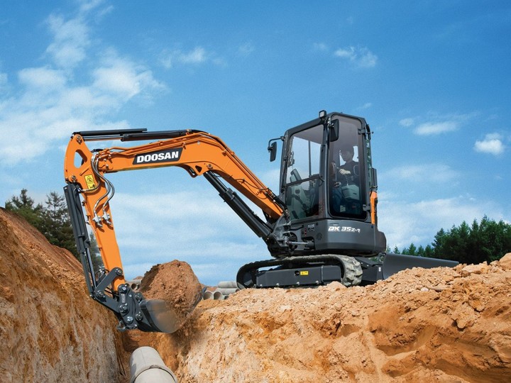 굴착기·덤프트럭 등 정기검사 명령 도입…개정안 4일 시행