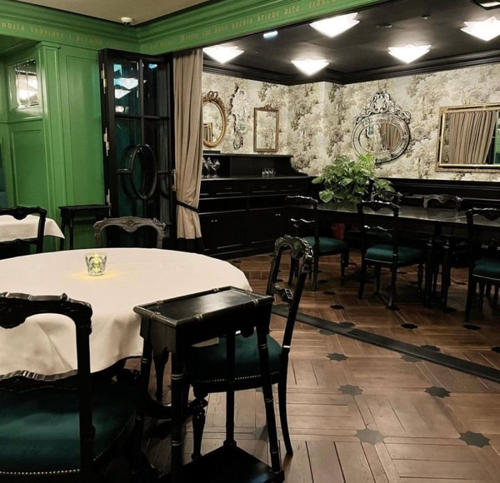 구찌 레스토랑 가보니…메뉴판·나이프 하나에도 스타일 '뚝뚝'