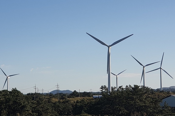 제주에너지공사가 운영 중인 동복·북촌 풍력발전단지. (사진=제주에너지공사 제공) *재판매 및 DB 금지