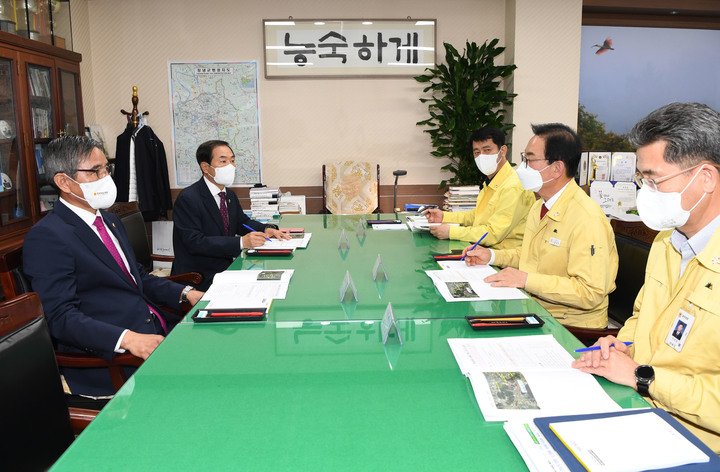 창녕군, 성낙인·신용곤 도의원 초청 지역발전 방안 논의 