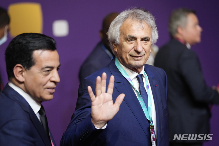 [도하=AP/뉴시스]바히드 할릴호지치 감독. 2022.04.01.