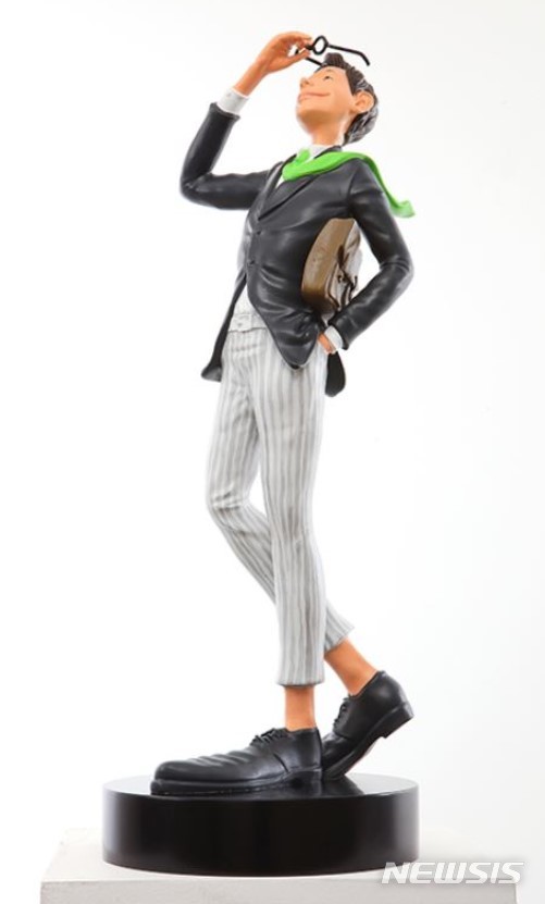 [서울=뉴시스]김경민 조각 봄날, acrylic on bronze