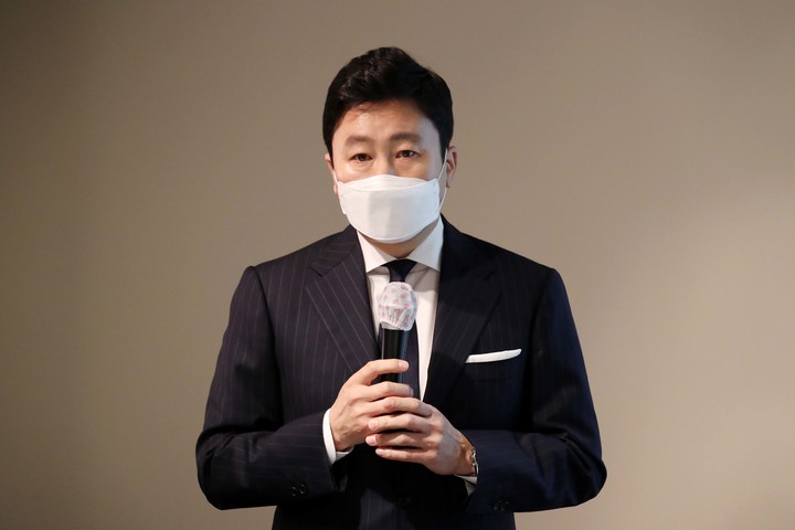 [서울=뉴시스] 박진희 기자 = 변원경 아트부산 대표이사가 4일 서울 중구 달개비에서 '아트부산' 기자간담회를 진행하고 있다. 제11회 아트부산은 오는 5월 13일~15일까지 부산 BEXCO에서 열린다. 2022.04.04. pak7130@newsis.com