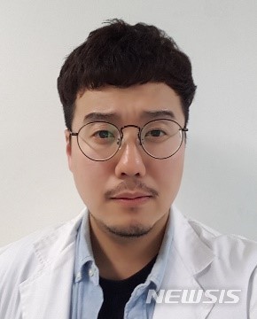 [전주=뉴시스]윤난슬 기자 = 전북대학교 장현식 박사(반도체과학기술학과 반도체공정연구센터).(사진=전북대 제공) 