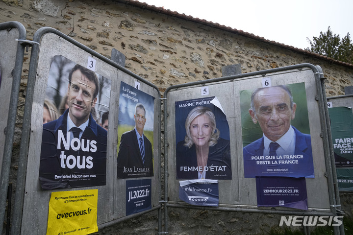 "프랑스 대선…마크롱 28%·르펜 24% 득표율로 24일 결선투표 진출"