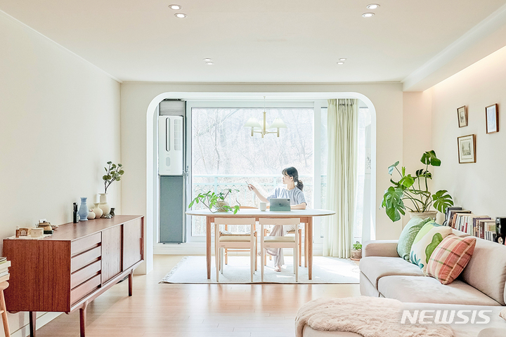 [서울=뉴시스] 파세코 '프리미엄 창문형 에어컨'. (사진=파세코 제공) 2022.04.07. photo@newsis.com