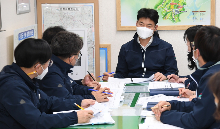 [거창=뉴시스] 거창군 김태희 부군수 권한대행 체제로 전환. *재판매 및 DB 금지