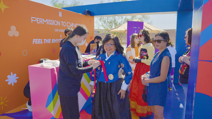 [서울=뉴시스] 추상철 기자 = 8일(현지시간) 미국 라스베이거스 방탄소년단 '퍼미션 투 댄스 온 스테이지' 콘서트와 연계한 한국관광 홍보 부스가 운영되고 있다. (사진= 한국관광공사 제공) 2022.04.09. photo@newsis.com *재판매 및 DB 금지