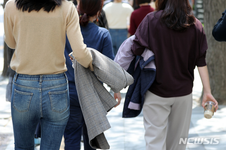 인천, 낮 최고 19도 '따뜻'…대기 건조, 화재 유의