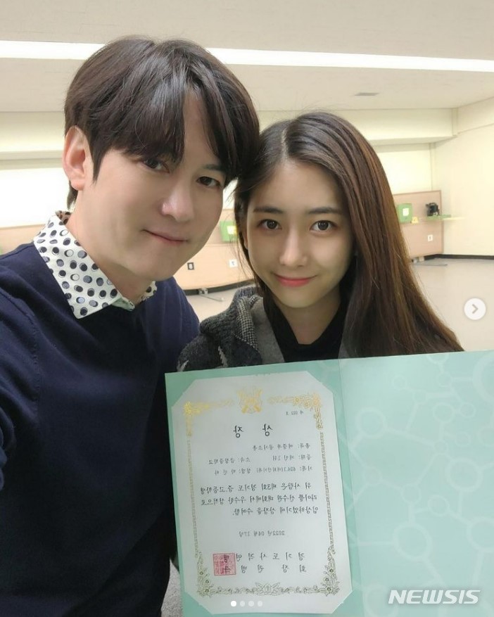 [서울=뉴시스] 박찬민, 딸 민하. 2022.04.17. (사진= 박민하 인스타그램 캡쳐) photo@newsis.com*재판매 및 DB 금지