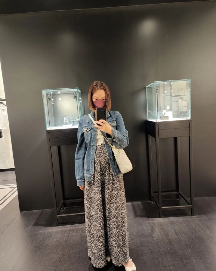 [서울=뉴시스]황정음. 2022.04.18. (사진=황정음 인스타그램 캡처) photo@newsis.com*재판매 및 DB 금지 *재판매 및 DB 금지