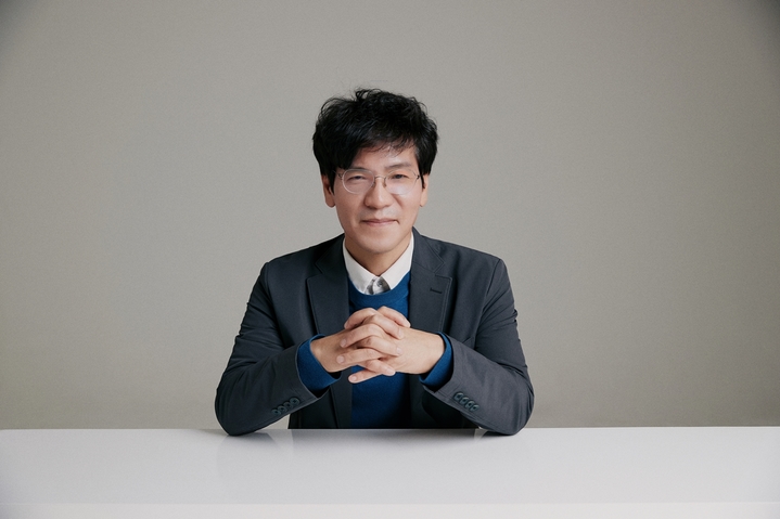 [서울=뉴시스] 이훈희 대표이사. 2022.04.18. (사진 = 스타쉽 엔터테인먼트 제공) photo@newsis.com *재판매 및 DB 금지