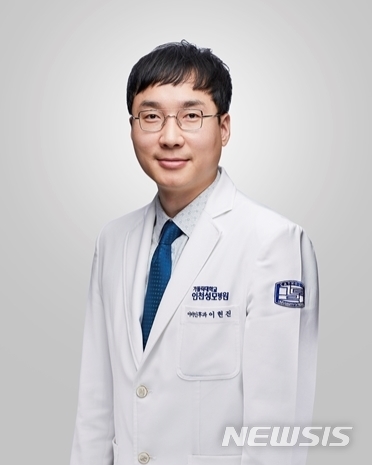 [인천=뉴시스] 이현진 가톨릭대학교 인천성모병원 이비인후과 교수. (사진=인천성모병원 제공)