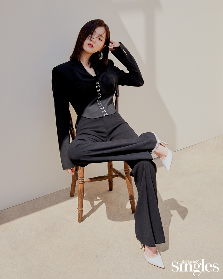 [서울=뉴시스] 배우 김지은. 2022.04.21.(사진=싱글즈 제공) photo@newsis.com*재판매 및 DB 금지 *재판매 및 DB 금지