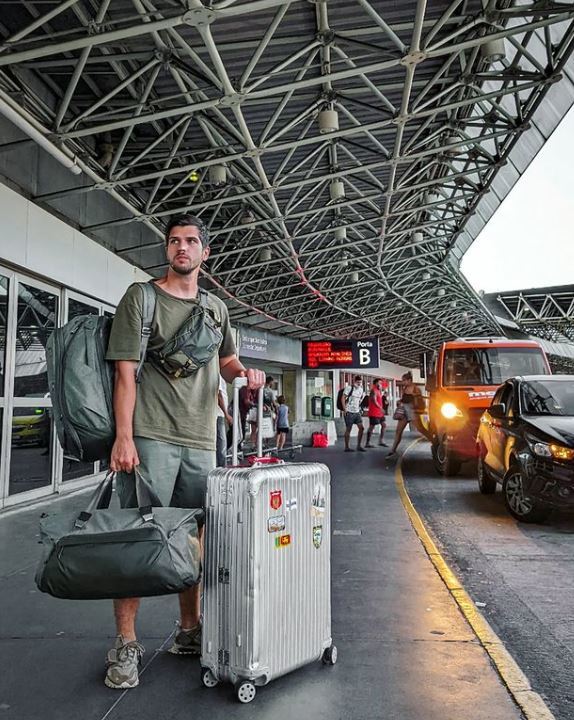 [서울=뉴시스] 2010년부터 활동한 러시아 여행 및 뉴스 유튜버 루슬란 우사체프의 모습 (사진=루슬란 우사체프 페이스북 갈무리) 2022.04.21. *재판매 및 DB 금지