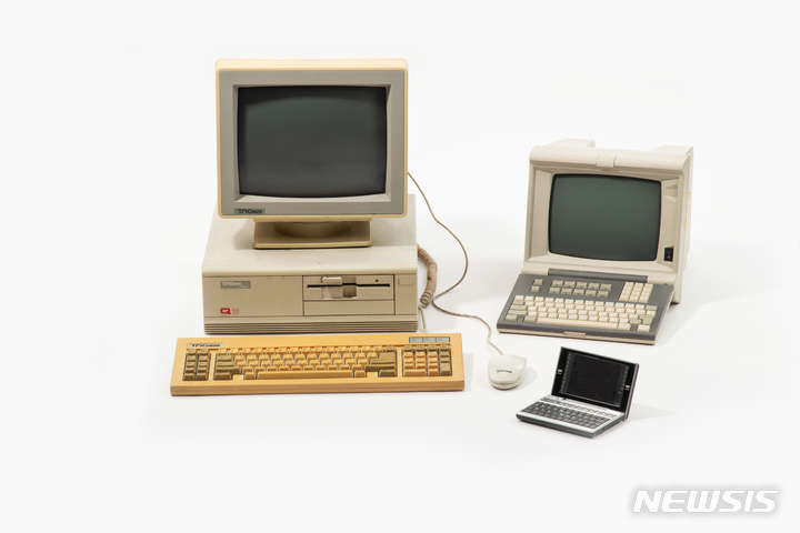 [서울=뉴시스] PC통신 단말기, 286컴퓨터, 전자사전. (사진=국립민속박물관 제공) 2022.04.25. photo@newsis.com *재판매 및 DB 금지