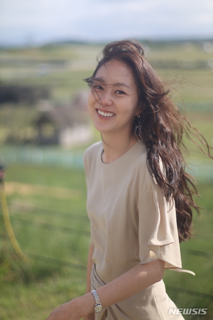 [서울=뉴시스] 배우 유다인 . 2022.04.25. (사진= (주)플럼에이앤씨 제공) photo@newsis.com*재판매 및 DB 금지