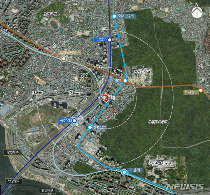 [서울=뉴시스]서울시는 지난 26일 제9차 건축위원회를 열어 '신용산역 북측 제1구역(한강로2가2-5호 일대) 도시정비형 재개발 사업' 건축계획안을 통과시켰다고 28일 밝혔다. (사진=서울시 제공). 2022.04.28. photo@newsis.com 