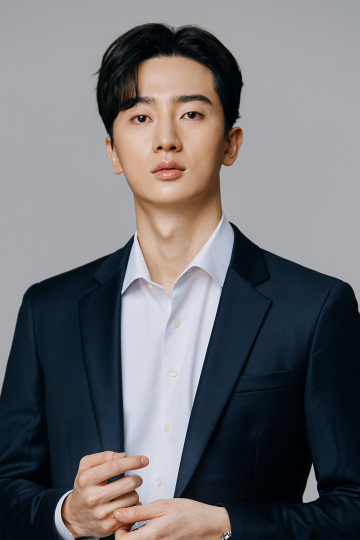 [서울=뉴시스] 배우 김준경 2022.04.28 (사진=와이원 ENT 제공) photo@newsis.com*재판매 및 DB 금지&nbsp; *재판매 및 DB 금지