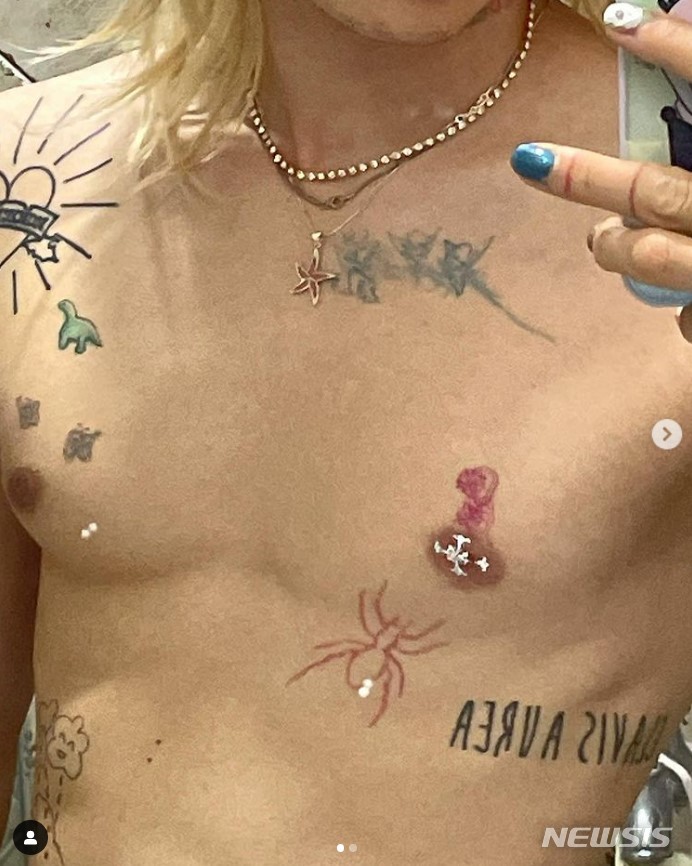 [서울=뉴시스] 던. 2022.05.01. (사진= 던 인스타그램 캡쳐) photo@newsis.com*재판매 및 DB 금지