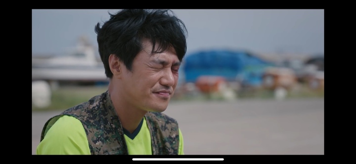 [서울=뉴시스] ‘우리들의 블루스' 영상 캡처 . 2022.05.02. (사진= tvN 제공) photo@newsis.com*재판매 및 DB 금지 *재판매 및 DB 금지