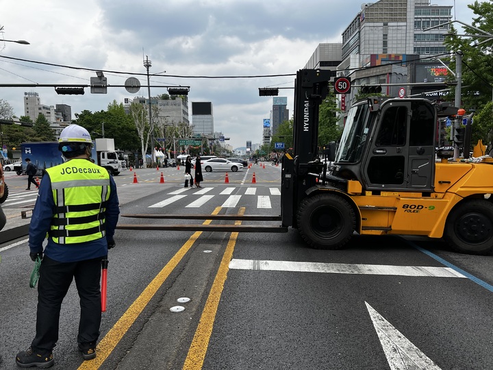 3년 만에 다시 등장한 ‘움직이는 중앙버스 정류장’