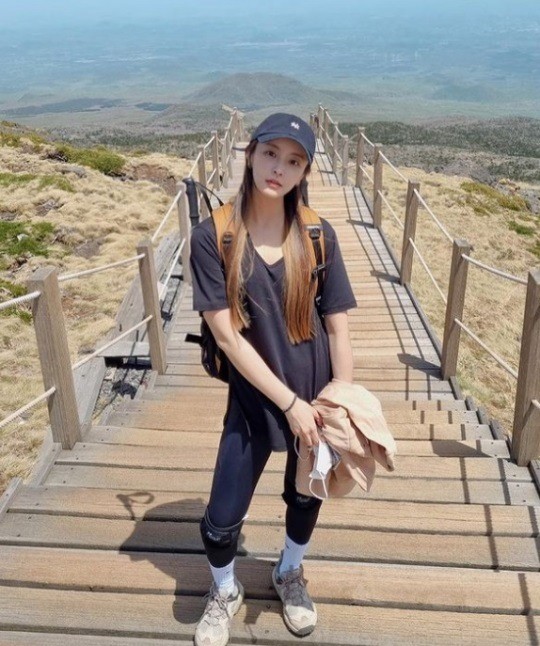 [서울=뉴시스] 정유미 2021.05.05(사진=인스타그램 캡처) photo@newsis.com *재판매 및 DB 금지